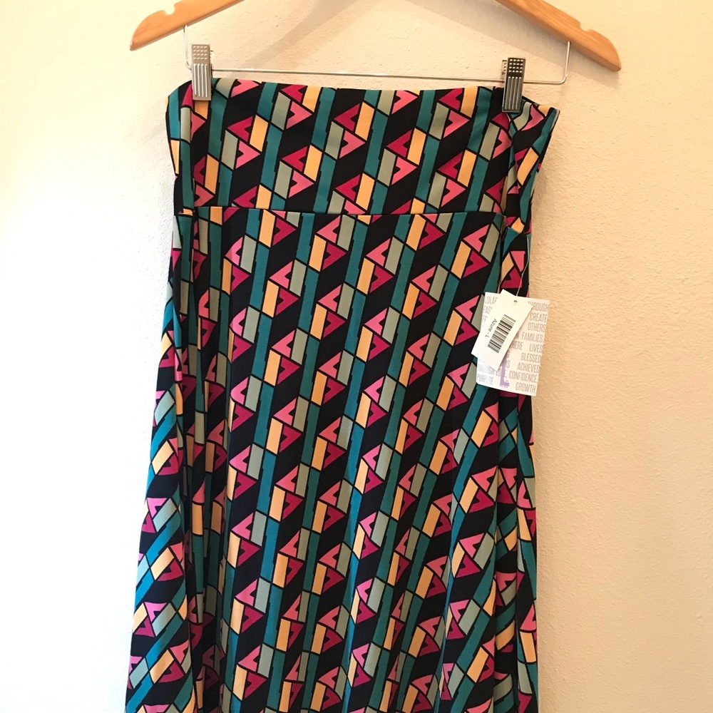 LuLaRoe L Azure skirt NWT